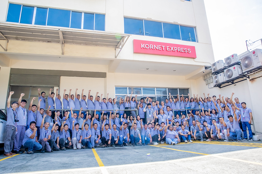 Kornet Express employees through the years
